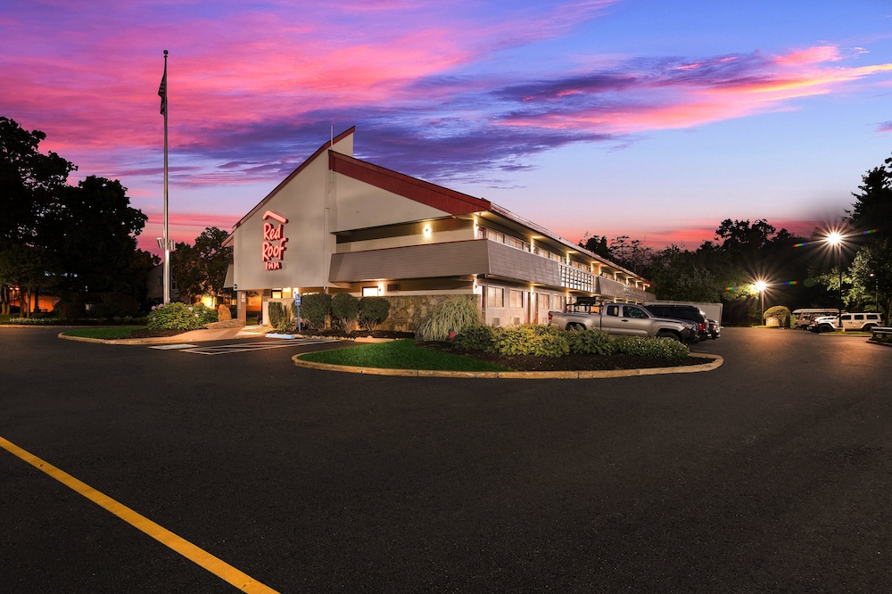 Red Roof Inn Salem - photo 36