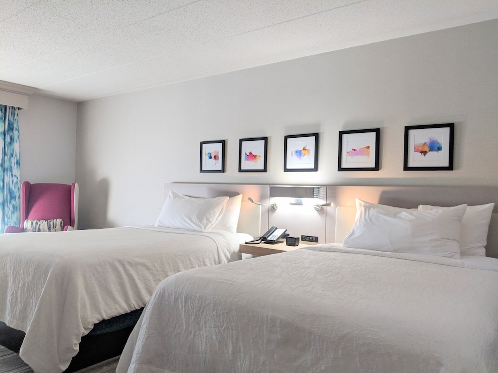 Hilton Garden Inn Chicago North Shore Evanston - photo 12