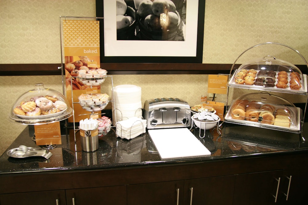 Hampton Inn Topeka - photo 20
