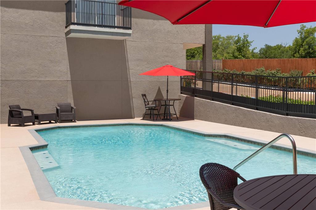 Days Inn by Wyndham Suites Fredericksburg - photo 5