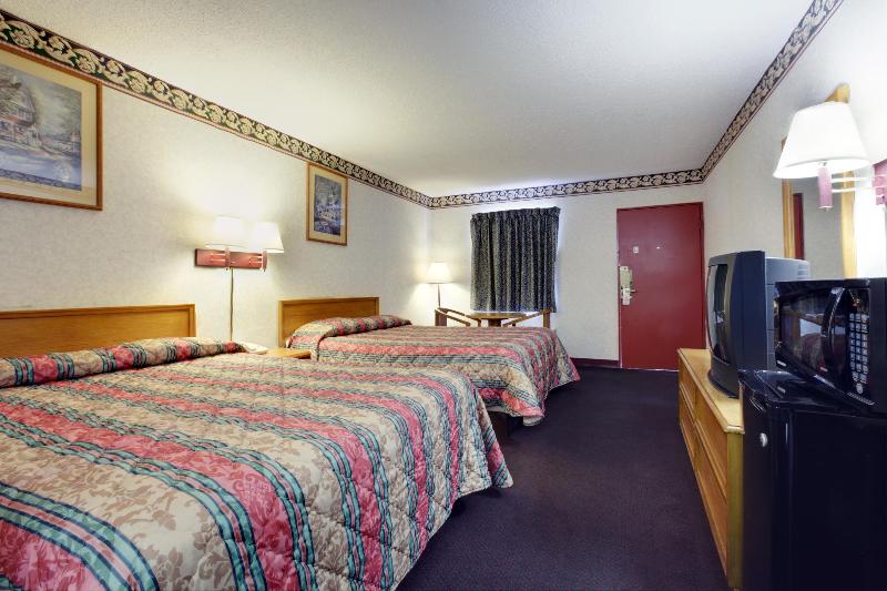 Americas Best Value Inn & Suites Macon at Eisenhower Pkwy - photo 15