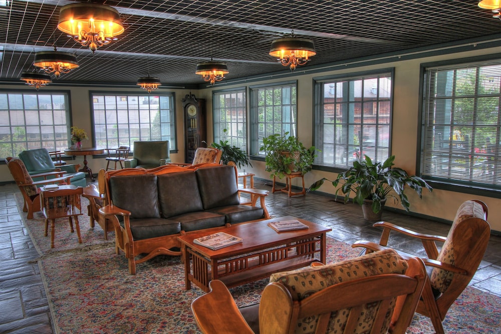 The Historic Gatlinburg Inn - photo 6