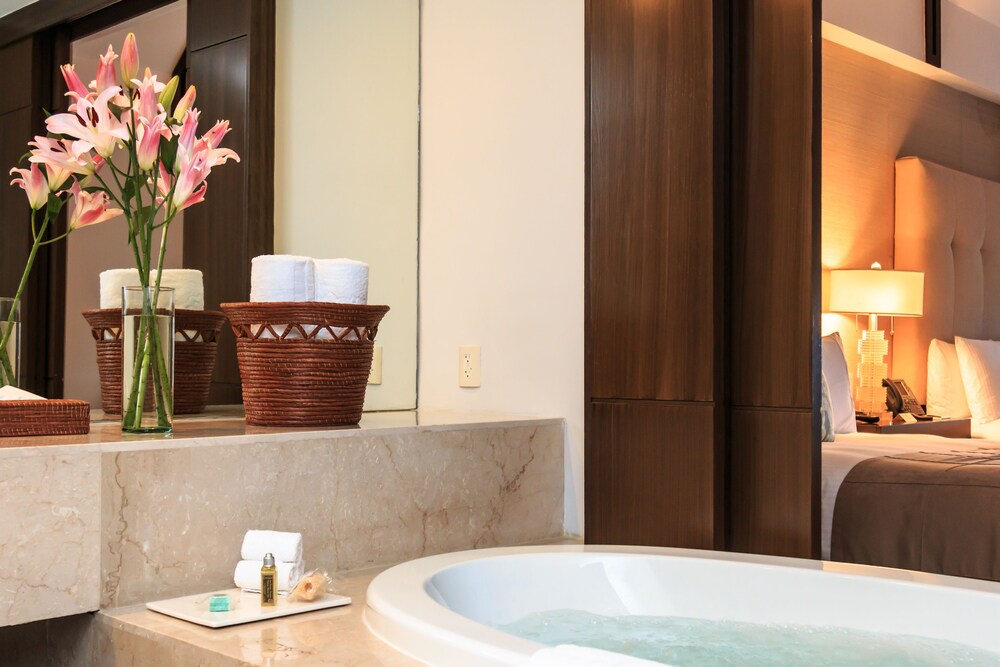 Jetted Tub