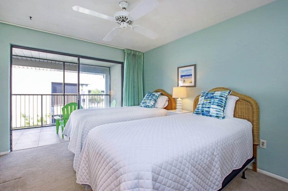Mariner Pointe 323 - photo 16