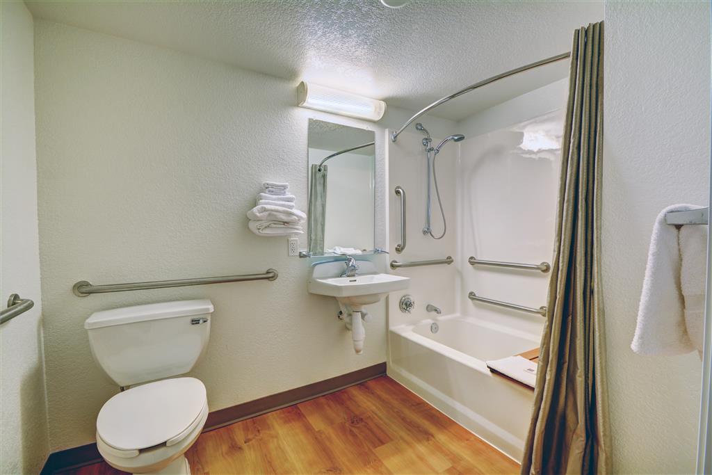 Motel 6 Newport RI - photo 18