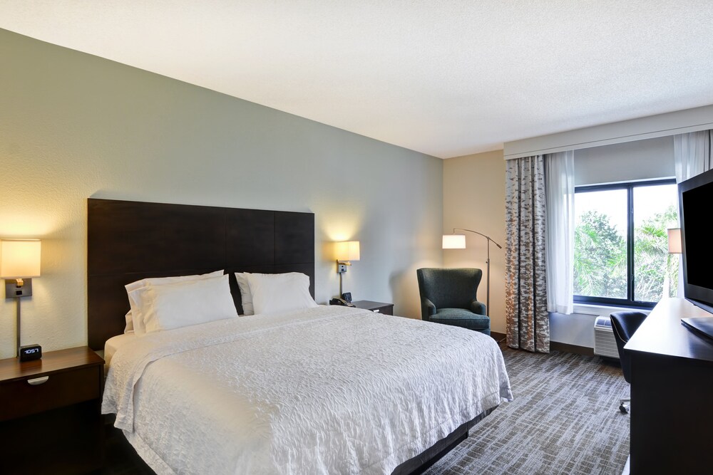 Hampton Inn & Suites Boynton Beach - photo 16