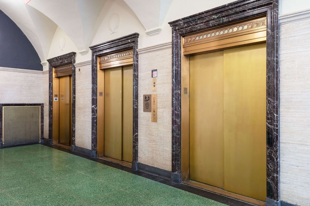 Home2 Suites by Hilton St. Louis Downtown - photo 3