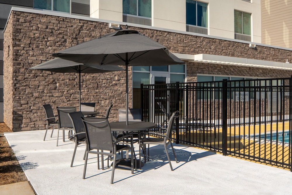 Fairfield by Marriott Inn & Suites Huntsville Redstone Gateway - photo 40