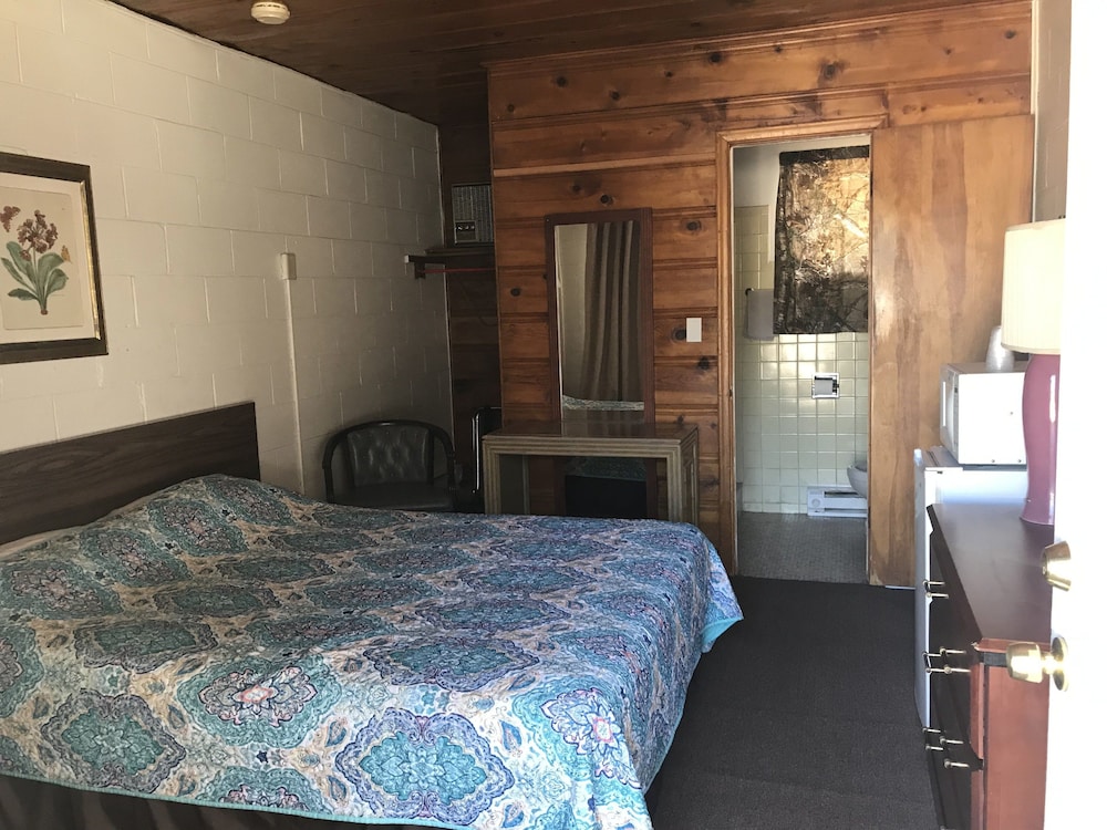 White Pine Motel - photo 8