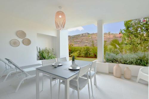 Colinas Gazmira 0 3 Deluxe 1b — Arona