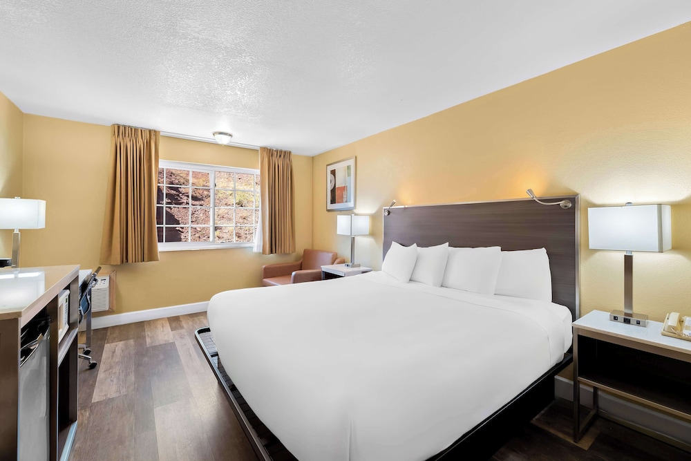 Americas Best Value Inn & Suites Flagstaff - photo 7