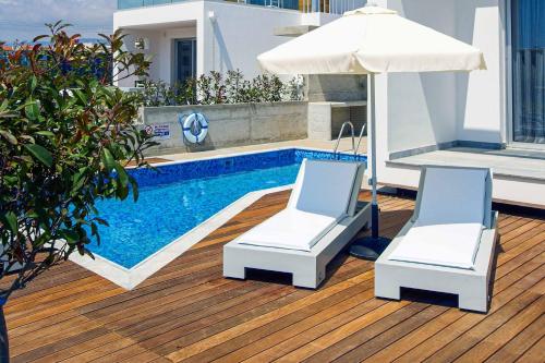 Paradise Cove Luxurious Beach Villas Aqua 2 Bedroom Villa