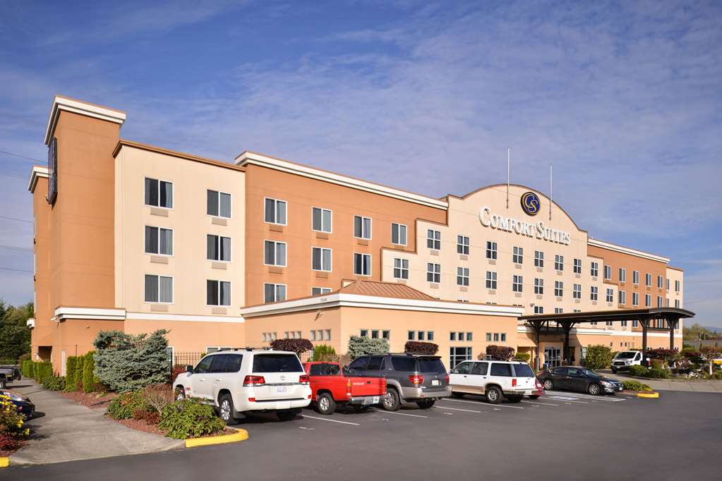 Comfort Suites Airport Tukwila Seattle - carbon neutral hotel in Tukwila
