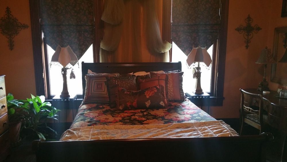 Fig Tree Manor - photo 16