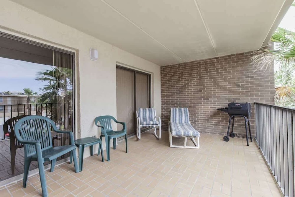 Padre Oasis #302 — 4-Star Luxury Hotel in South Padre Island, United States