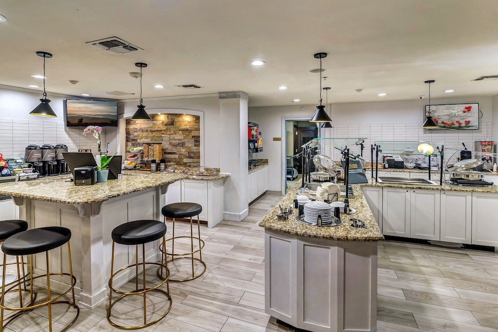 Staybridge Suites University Area by IHG - photo 69
