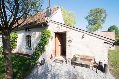 B&B De Hanewijkhoeve — 4-Star Luxury Hotel in Rotselaar, Belgium