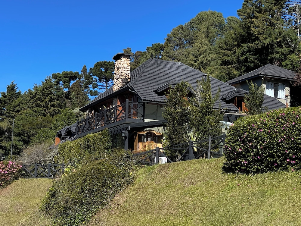 Alma Hotel — 5-Star Luxury Hotel in Campos Do Jordao, Brasil