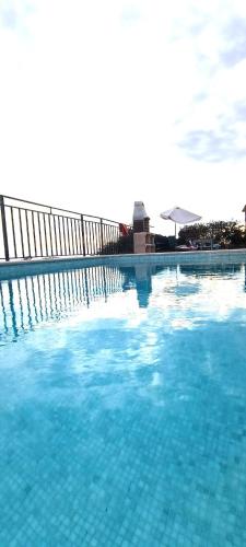 La Torrecica Con Caracter Andaluz Y Magnificas Vistas Al Mar Y Sierra Nevada — hotel in Salobrena