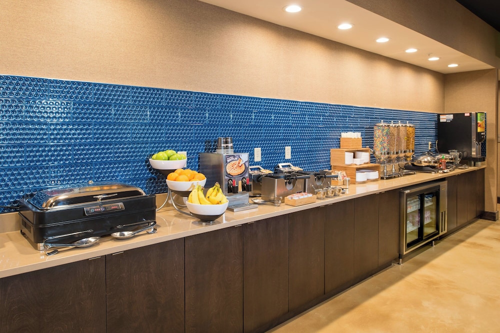 Fairfield Inn & Suites New Orleans Downtown - photo 28