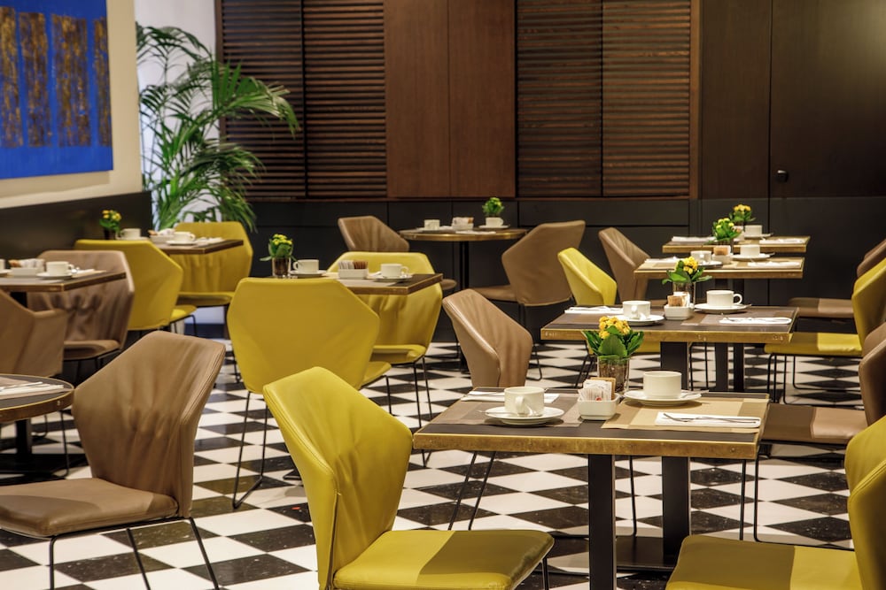 מזון ומשקאות