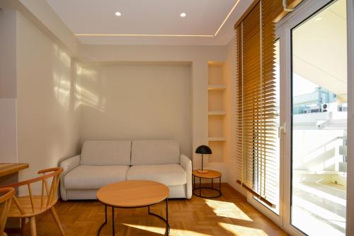Athens centre top floor stylish 2 min walk metro — 4-Star Luxury Hotel in Athens, Greece
