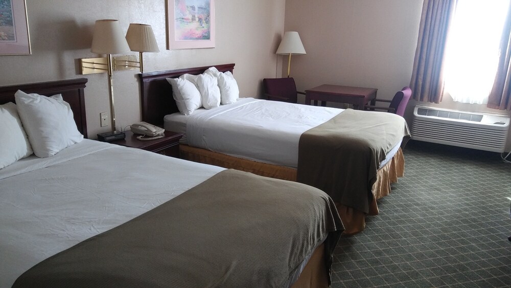 Briarwood Inn of Sparta - photo 17
