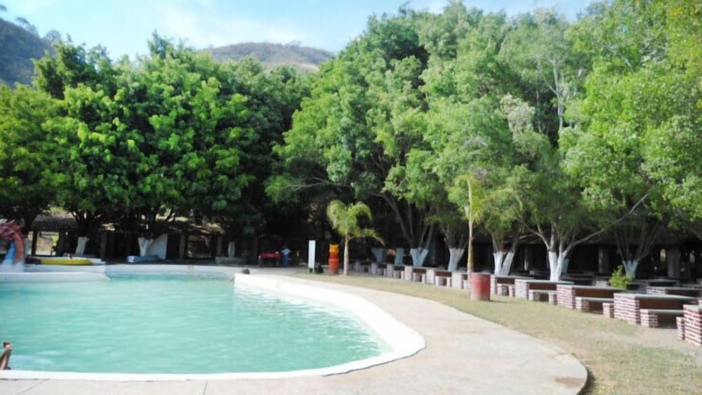 Las Jaras — hotel in Tamazula De Gordiano