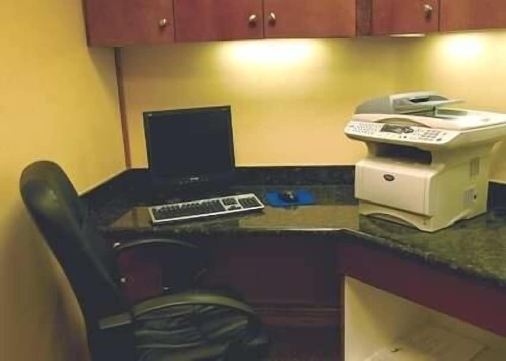 Hampton Inn & Suites Gulfport I 10 - photo 80