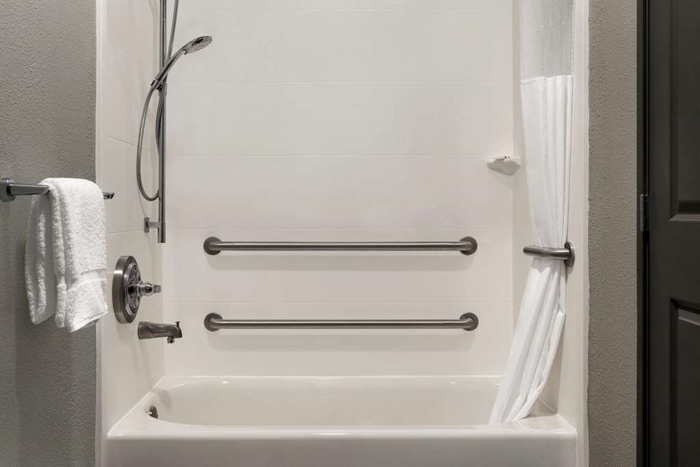 La Quinta Inn & Suites by Wyndham Salem OR - photo 18