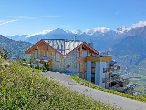 Residence Ski Heaven — 5-Star Luxury Hotel in Conthey, Switzerland