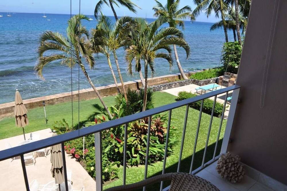 Lahaina Roads 309 by RedAwning - photo 25