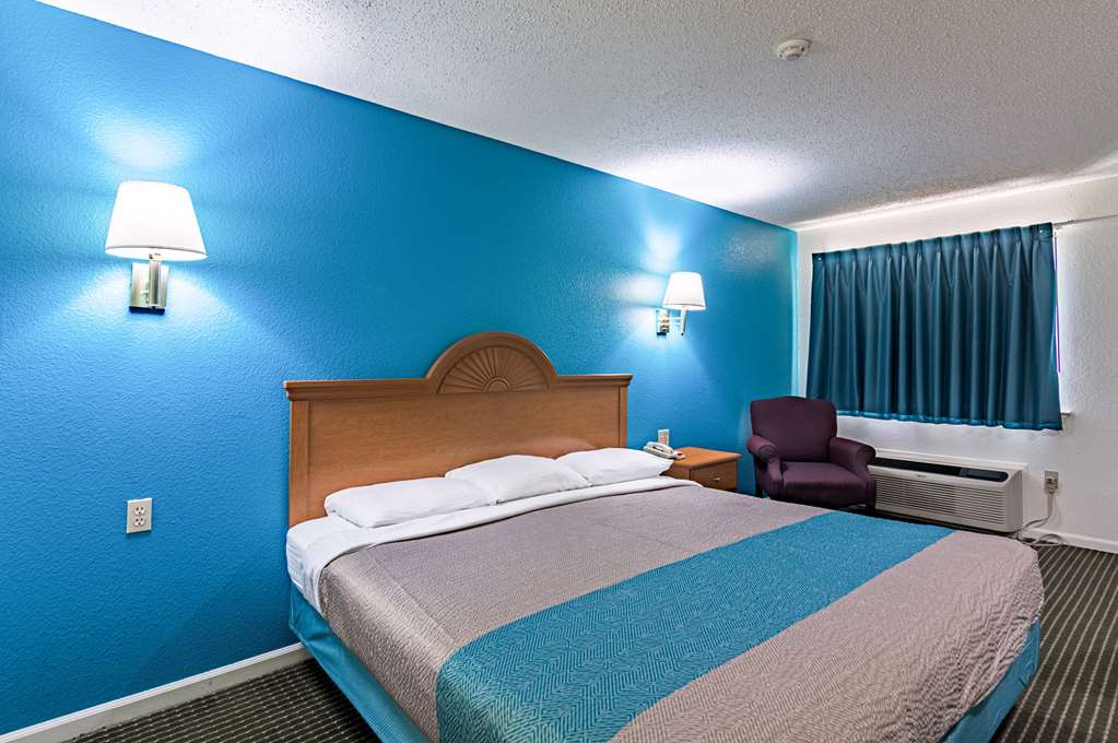 Motel 6 Azle TX - photo 10