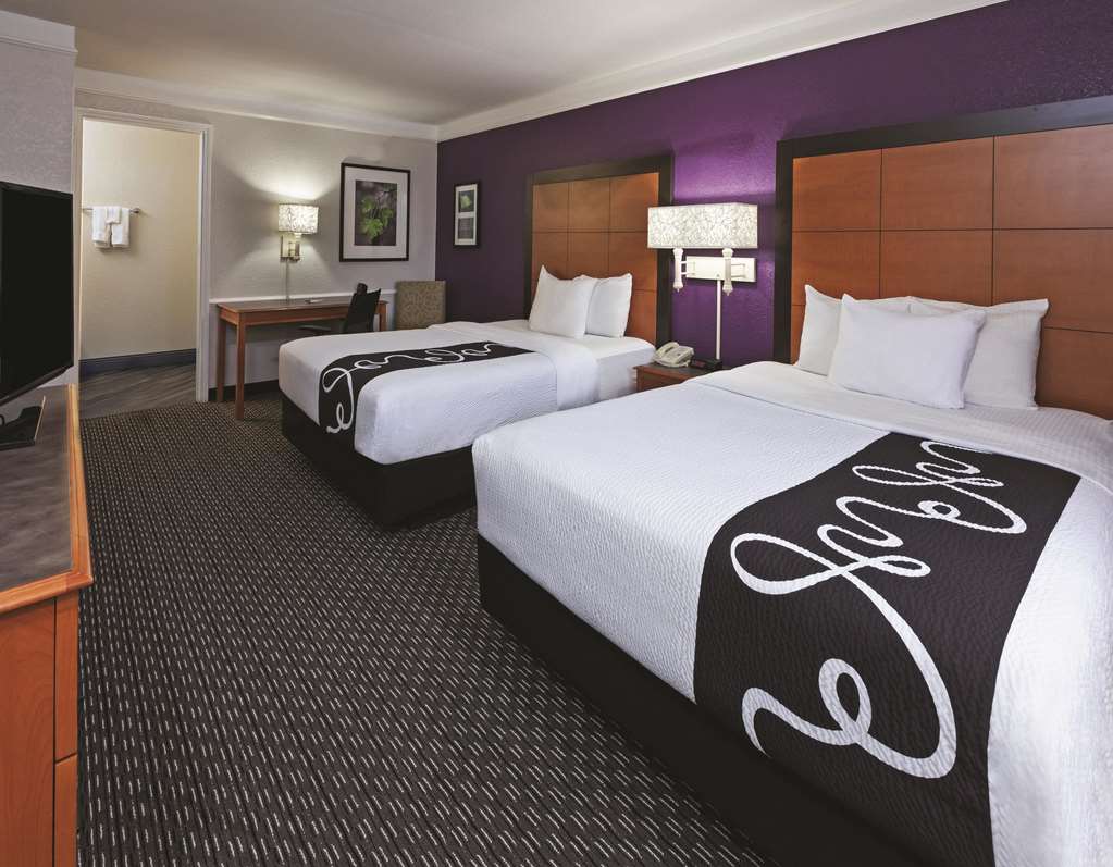 La Quinta Inn by Wyndham San Marcos - photo 25