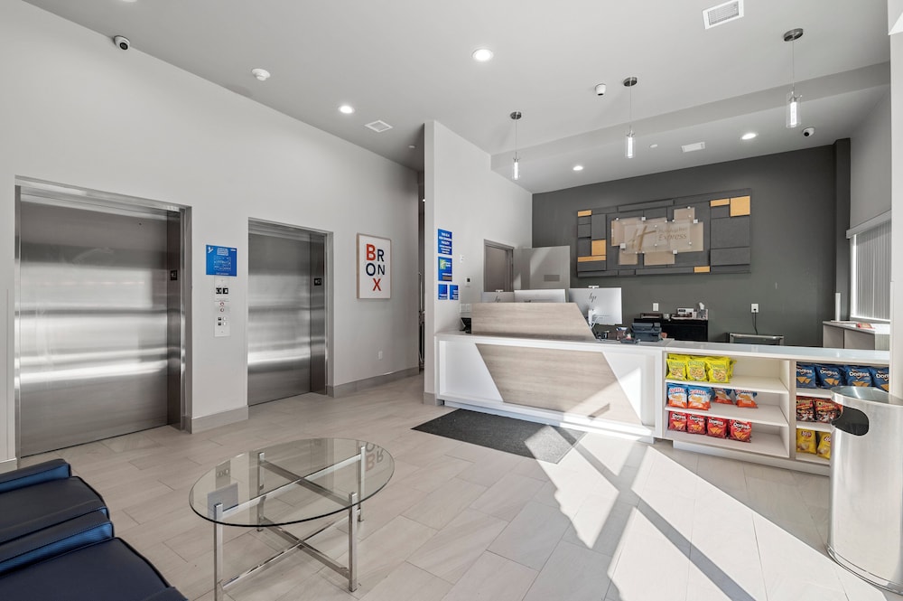Holiday Inn Express & Suites Bronx NYC an IHG Hotel - photo 6