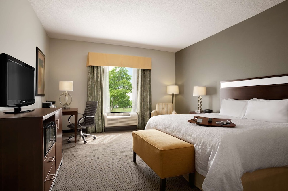 Hampton Inn & Suites Mansfield - photo 6