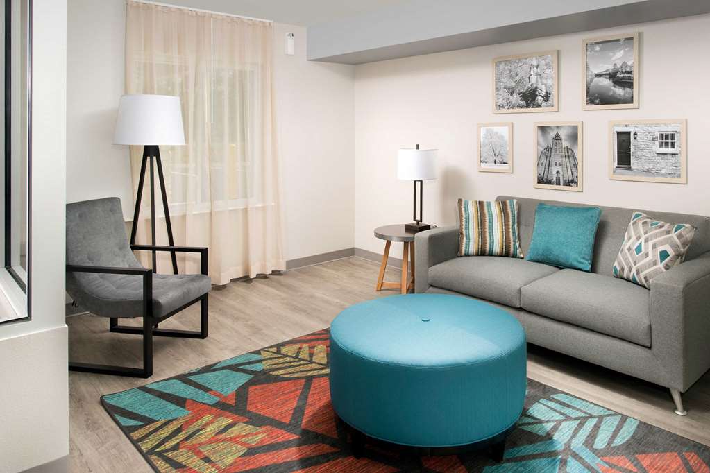 WoodSpring Suites San Antonio Stone Oak - photo 3