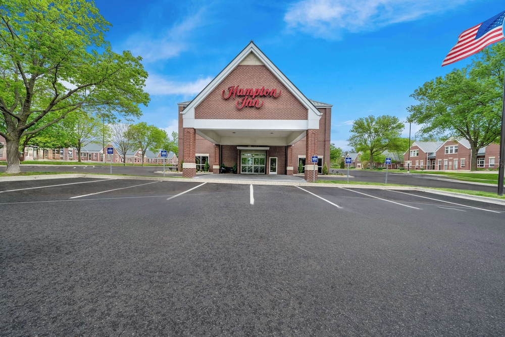 Hampton Inn Lincoln South Heritage Park - photo 48