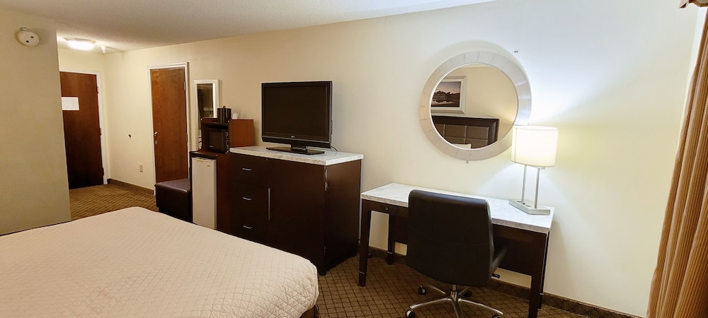 Home Inn & Suites - photo 6