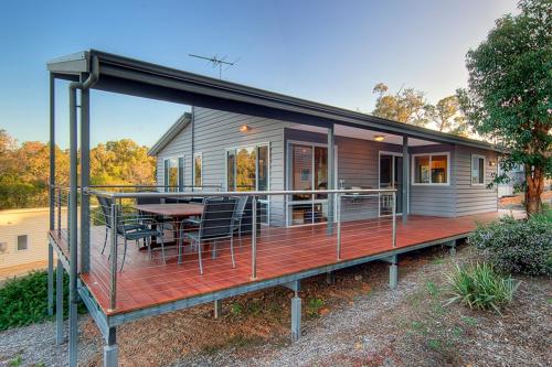 Forest View Villa — 4-Star Luxury Hotel in Dunsborough, Australia