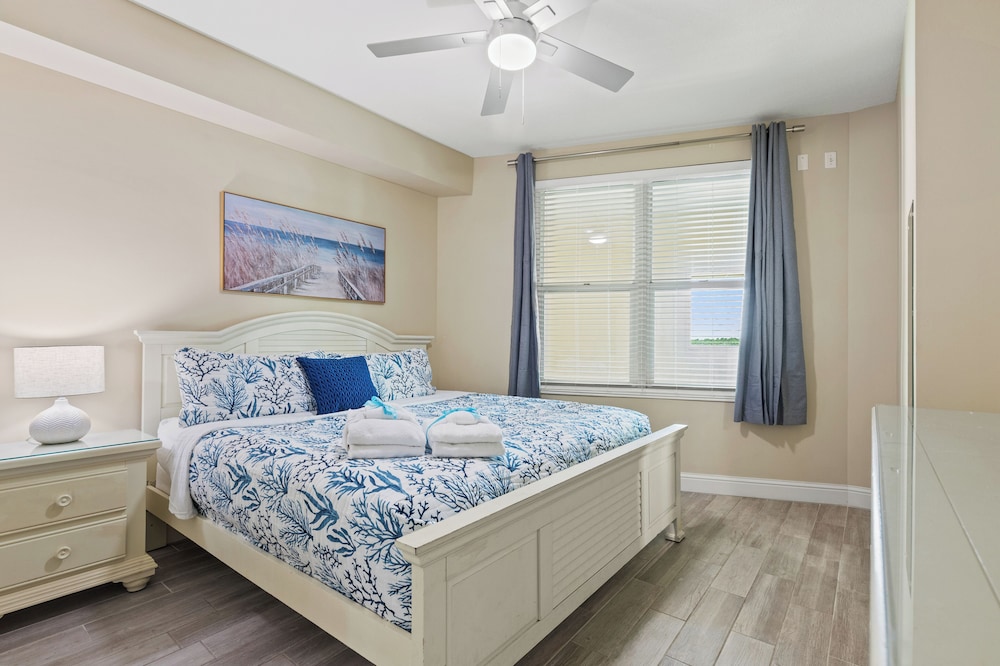 Beautiful 5th Floor Aqua Resort Unit With Direct Ocean Views Sleeps 8 - photo 7