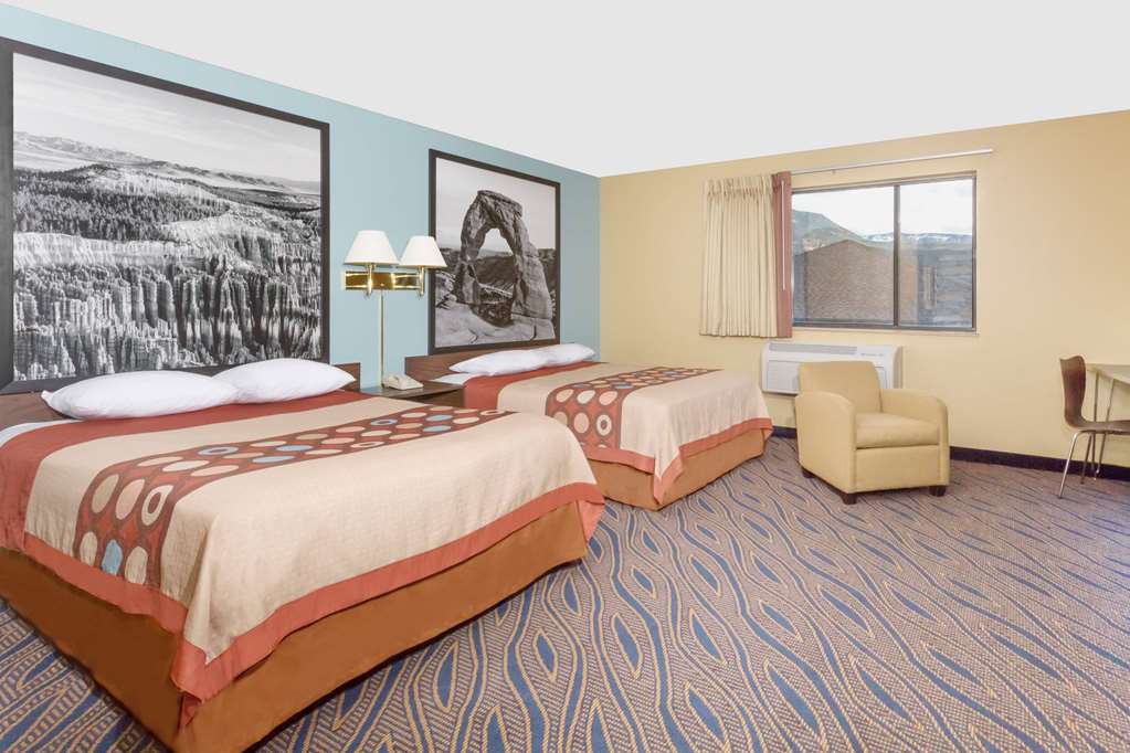 Super 8 by Wyndham Cedar City - photo 8