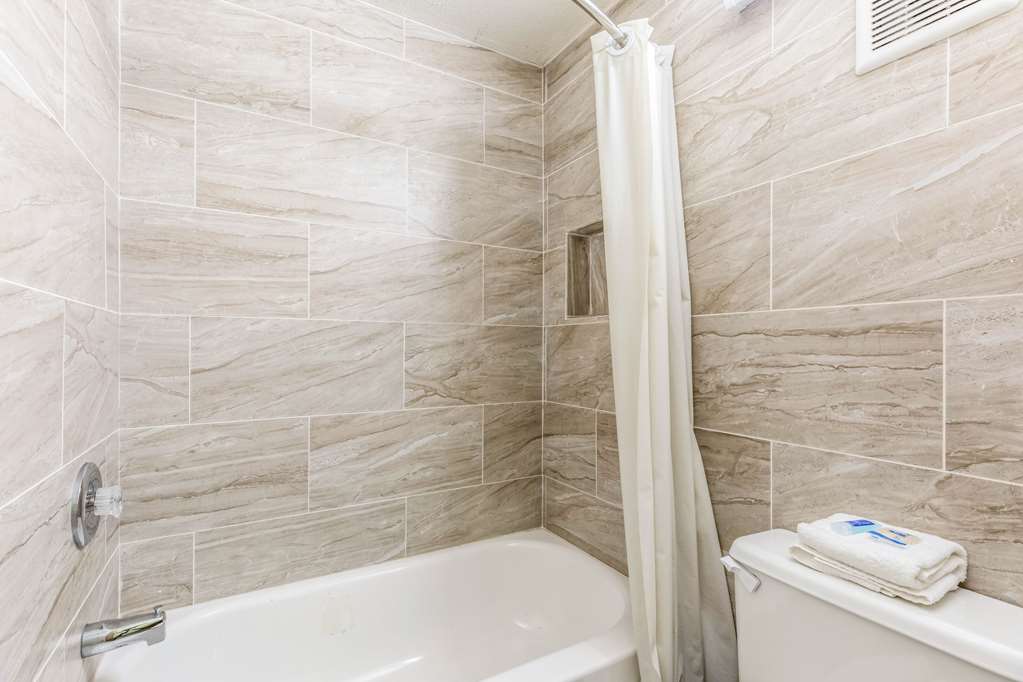 Rodeway Inn Fairgrounds Casino - photo 18