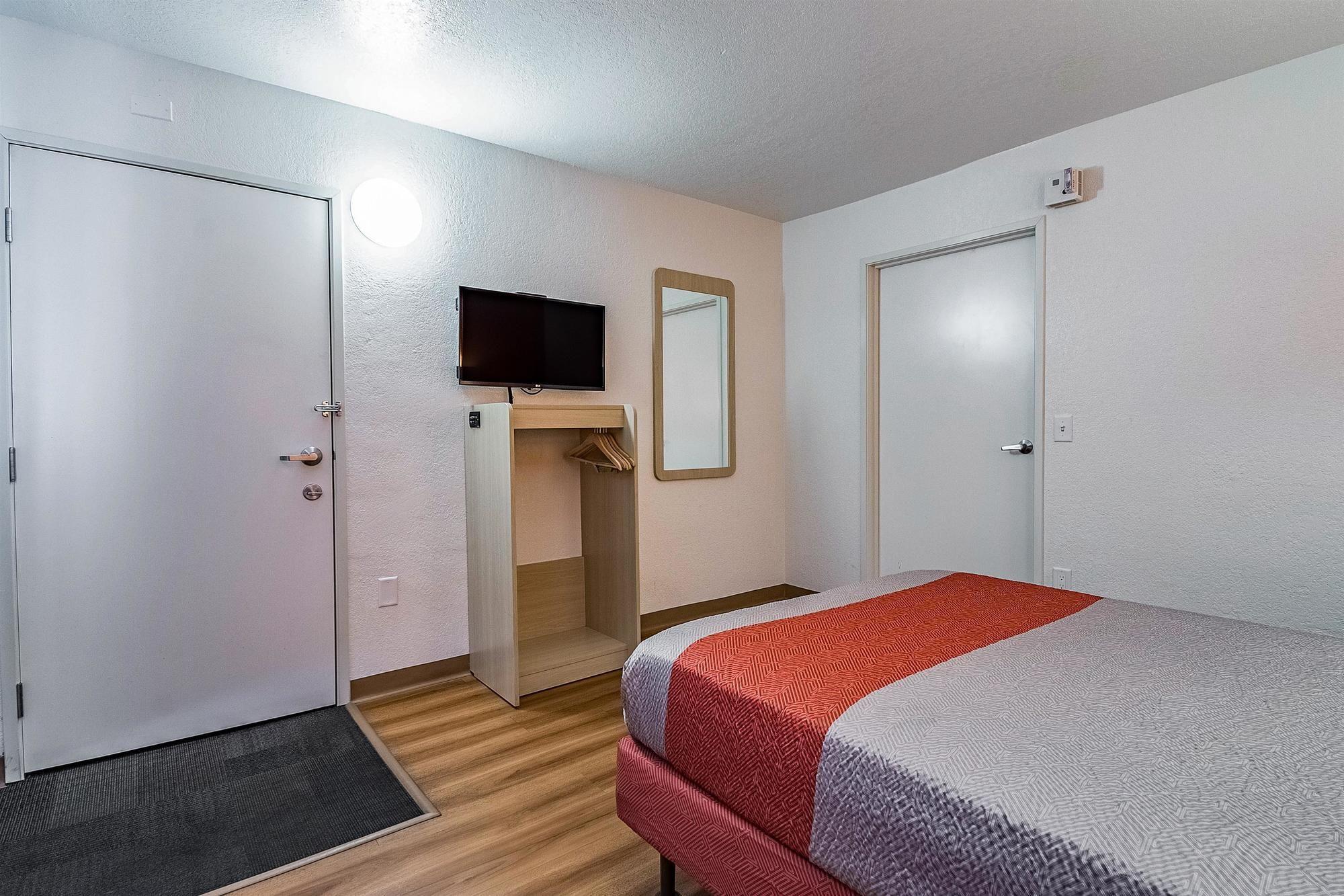 Park Inn by Radisson Salt Lake City Airport - photo 16