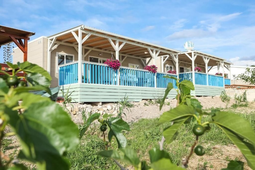 Kamp Miočić in Razanac, Croatia