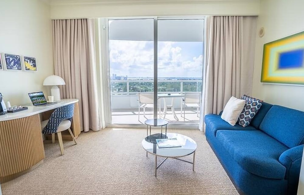 Fontainebleau Miami Beach Private Luxury Suites - photo 215
