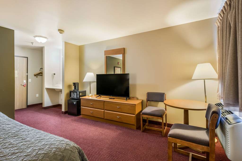 Econo Lodge Rice Lake - photo 18
