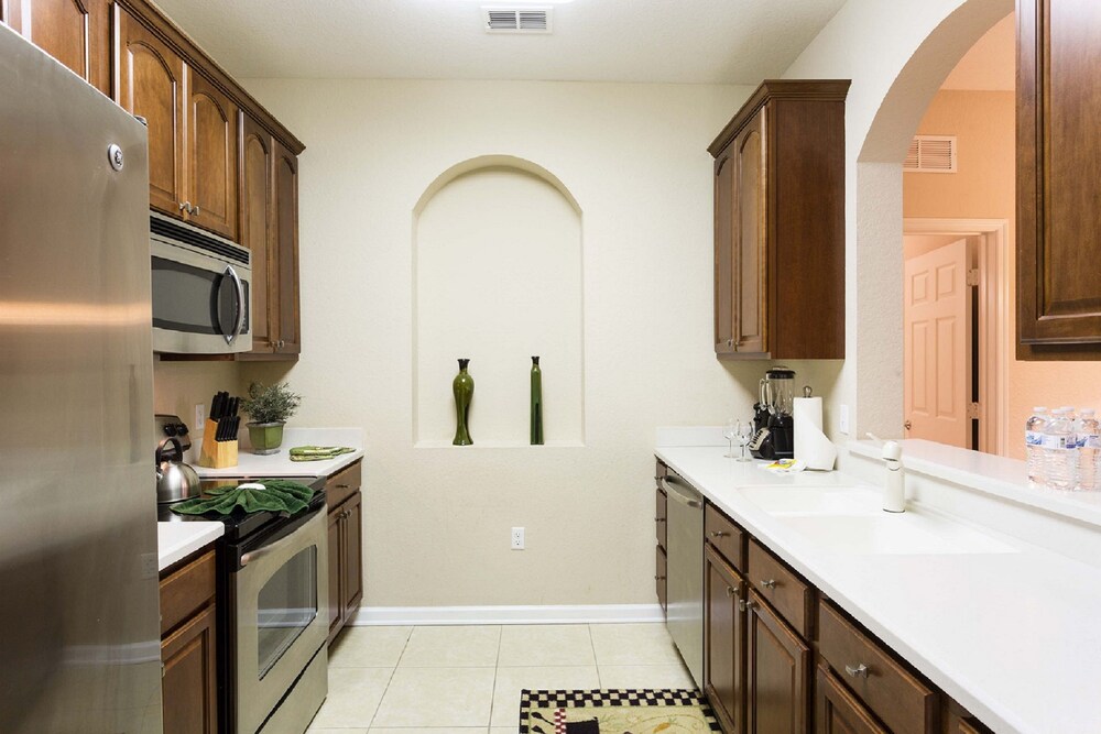 Vista Cay Resort by Intteli Fun Rentals - photo 25