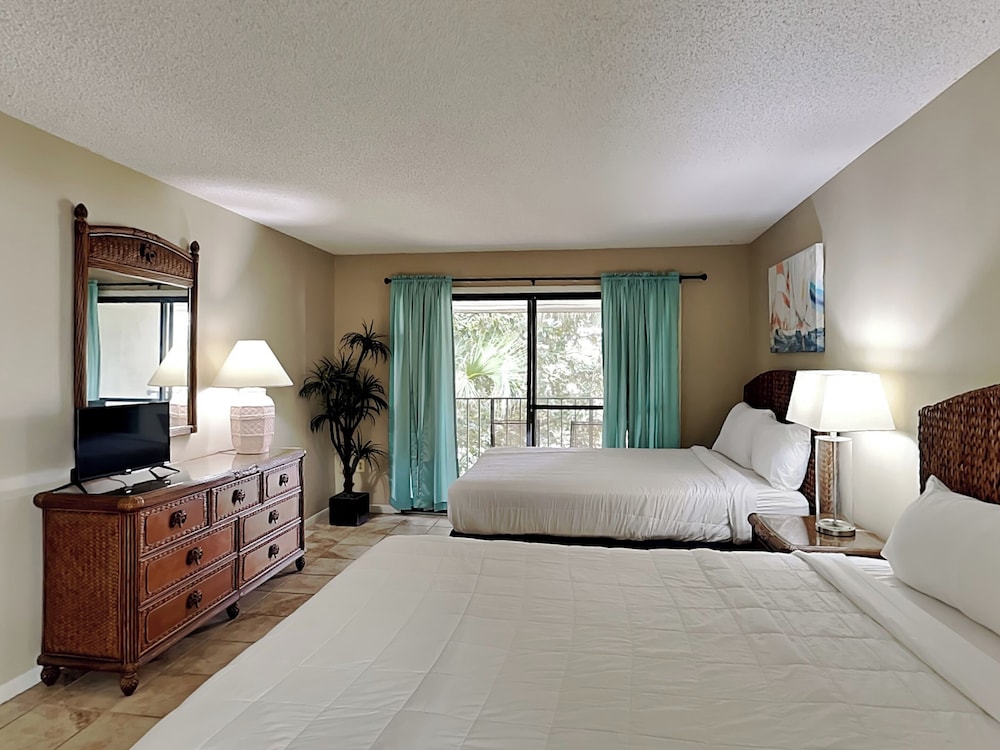 Edgewater Beach & Golf Resort II by Resort Collection - photo 37