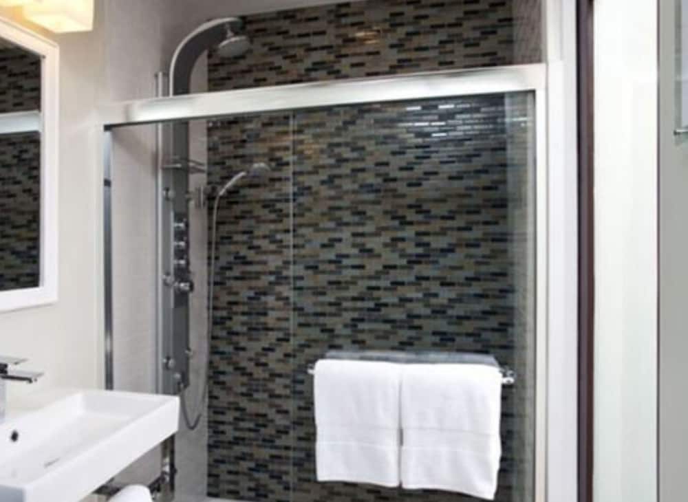 The Barlow Hotel - photo 13